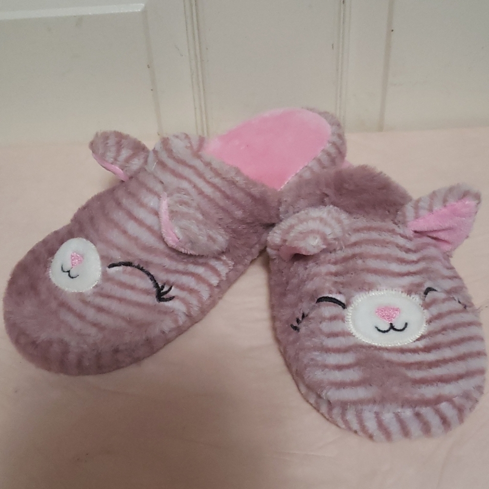 Women slippers